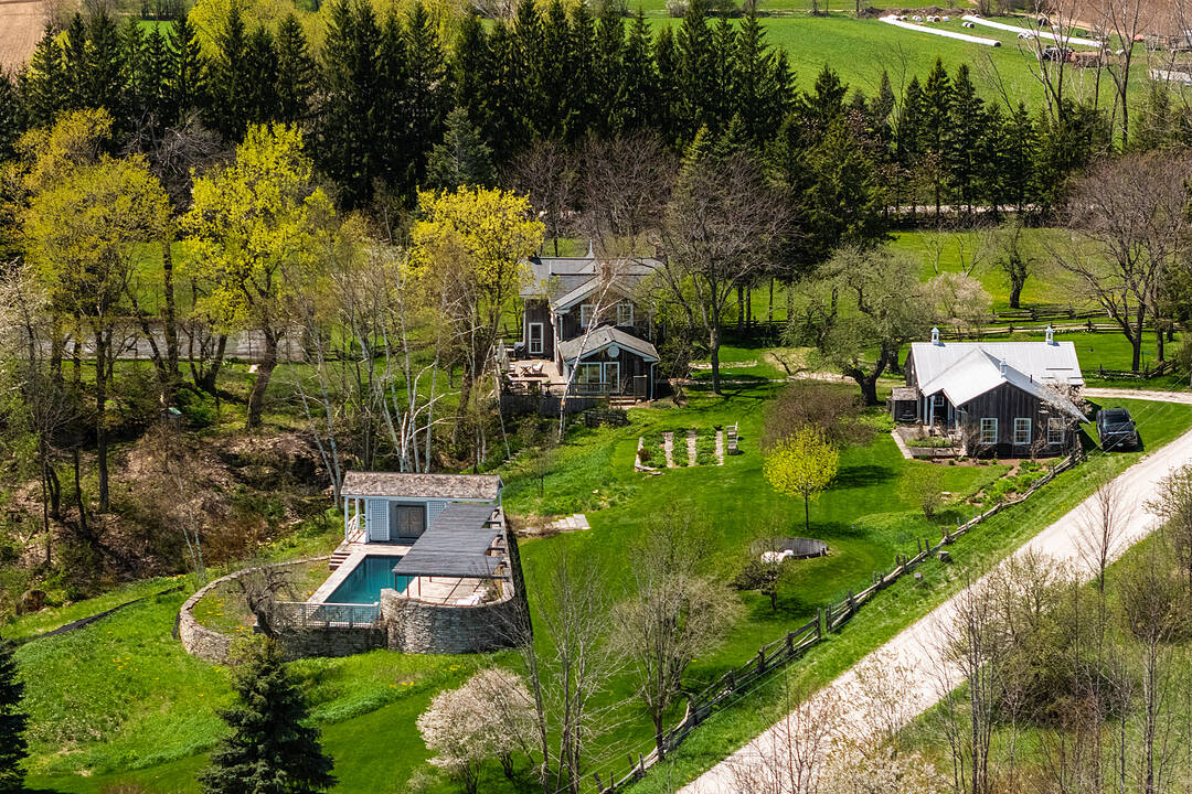 47014 Old Mail Road, Grey Highlands, Ontario