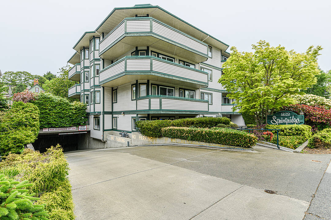 203-1270 Johnson Street, Victoria, British Columbia