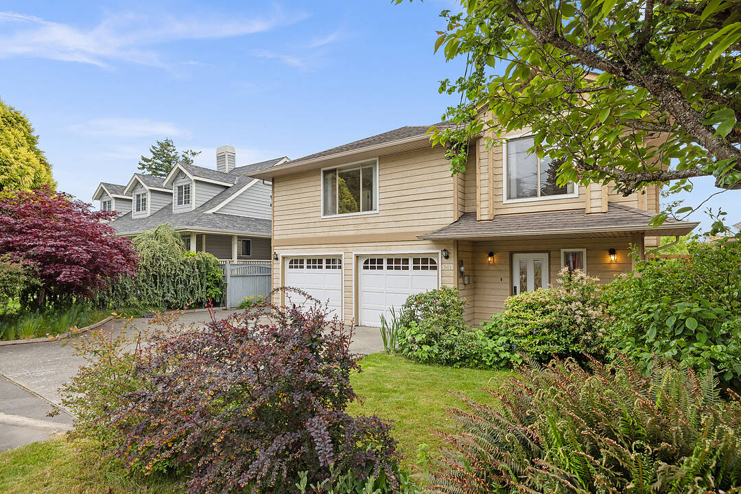 5211 Sark Road, Saanich, British Columbia