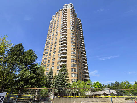 89 Skymark Dr #611, Toronto