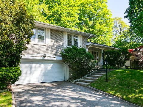 9 Queensborough Cres, Toronto