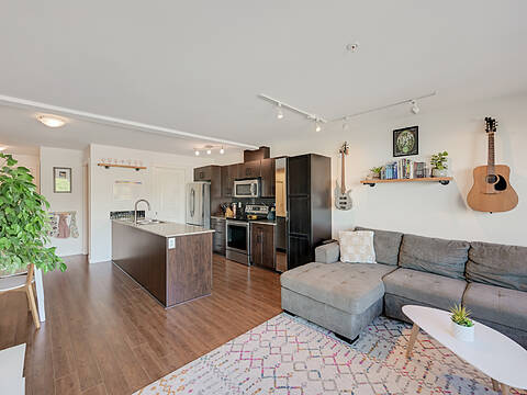 213-1405 Esquimalt Road, Esquimalt