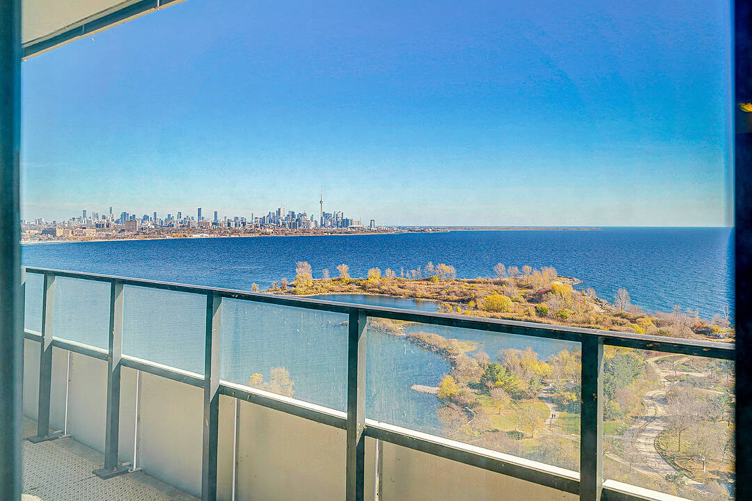20 Shore Breeze Dr #1908, Toronto, Ontario