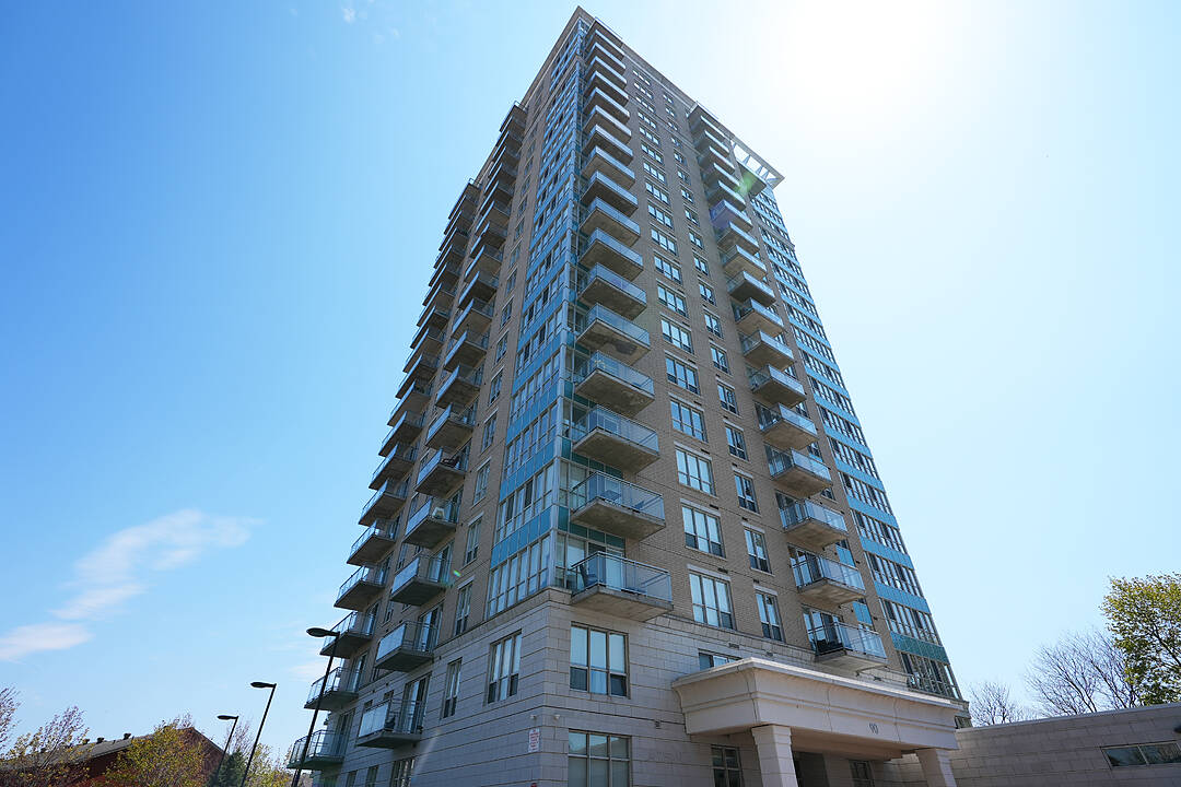 90 Landry St #709, Vanier and Kingsview Park, Ontario