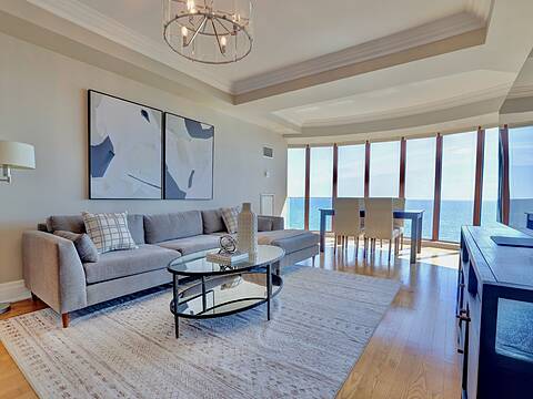 2095 Lake Shore Blvd W #818, Toronto