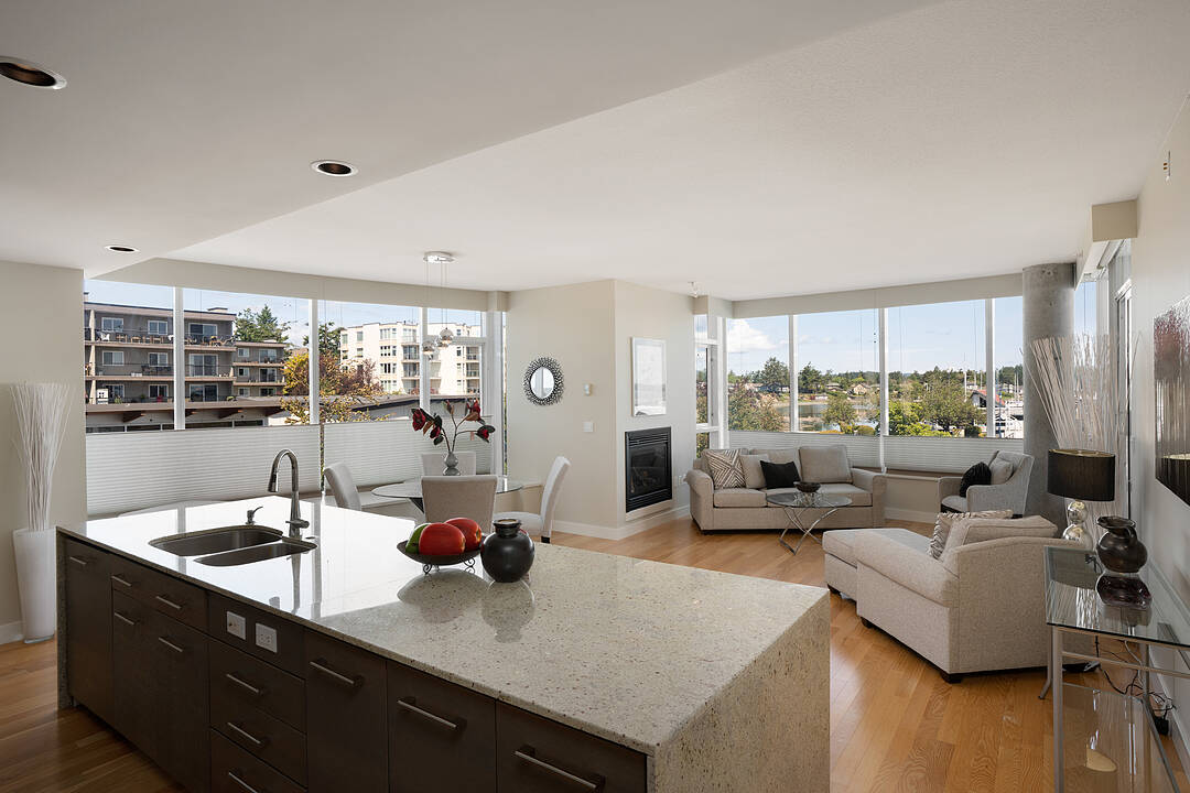 201-9809 Seaport Place, Sidney, British Columbia