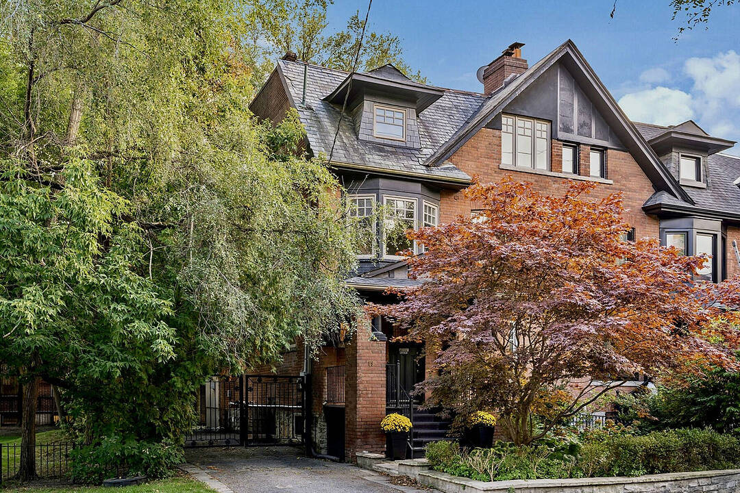 89 Bernard Ave, Toronto, Ontario