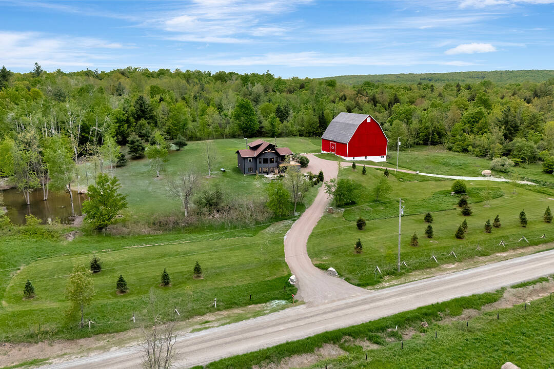 2965 Centre Line Rd, Limoges, Ontario