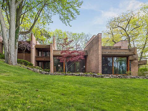 194 Blue Heron Rdge, Cambridge