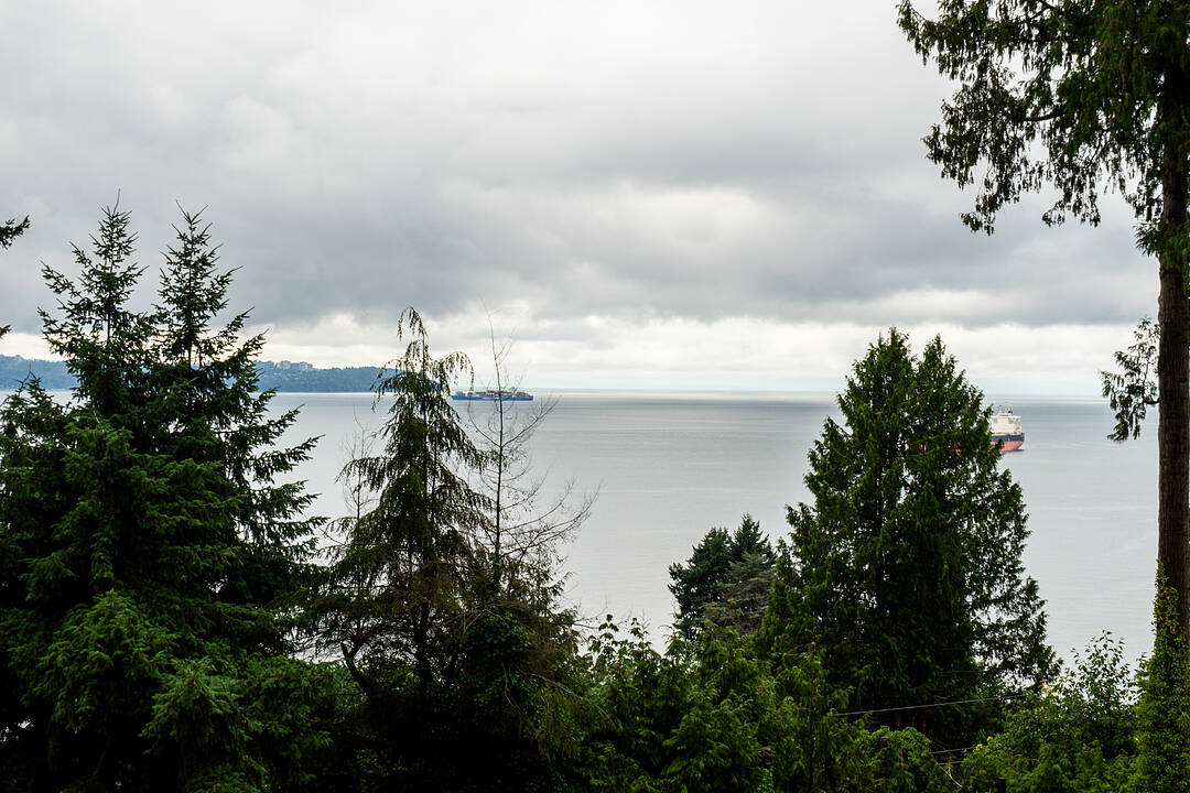 3290 Mathers Avenue, West Vancouver, British Columbia
