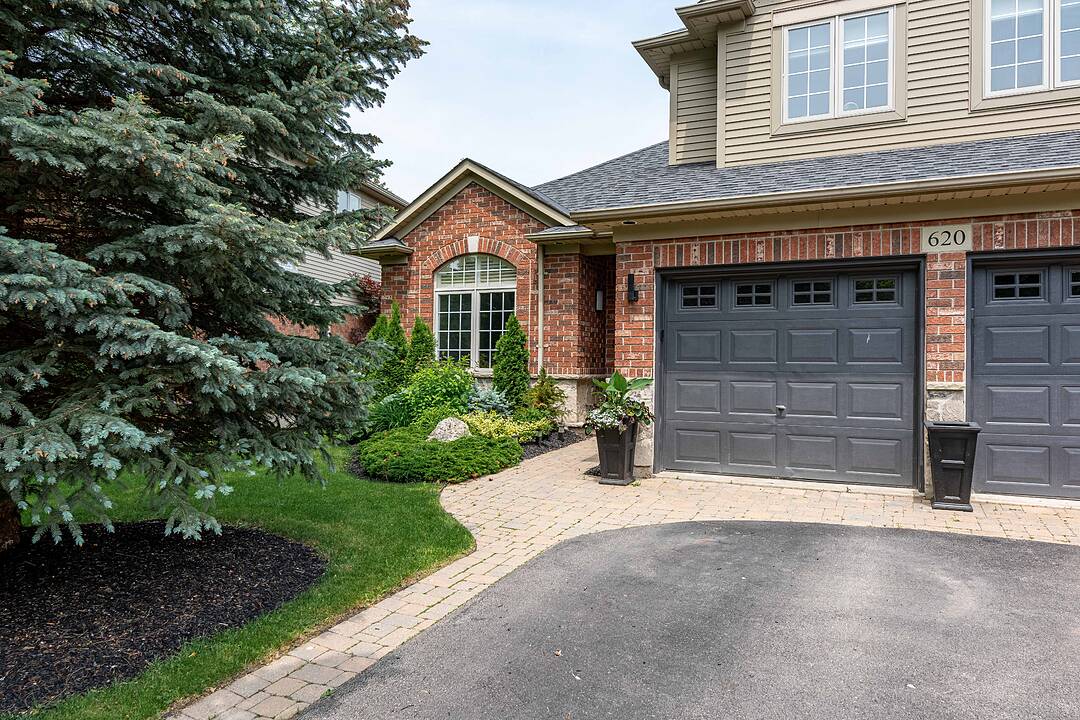 620 Sandcherry Dr, Burlington, Ontario
