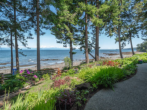 1664 Queequeg Turnabout, Gabriola Island
