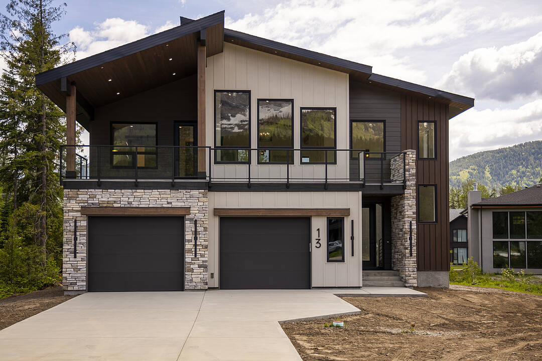 13 Sunset Lane, Fernie, British Columbia