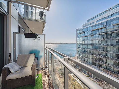 39 Queens Quay E #726, Toronto