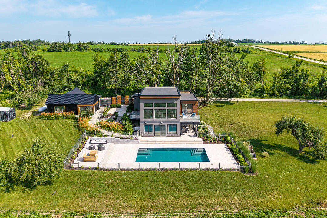 2566 Concession 5 S, Clearview, Ontario