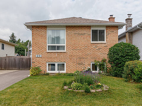 29 Courtice Crescent, Collingwood