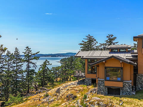 730 Treetops Spur, Sidney Island
