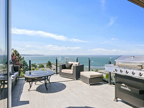 15095 Royal Avenue, White Rock