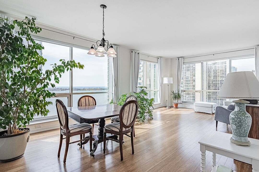 10 Queens Quay W #2305, Toronto, Ontario