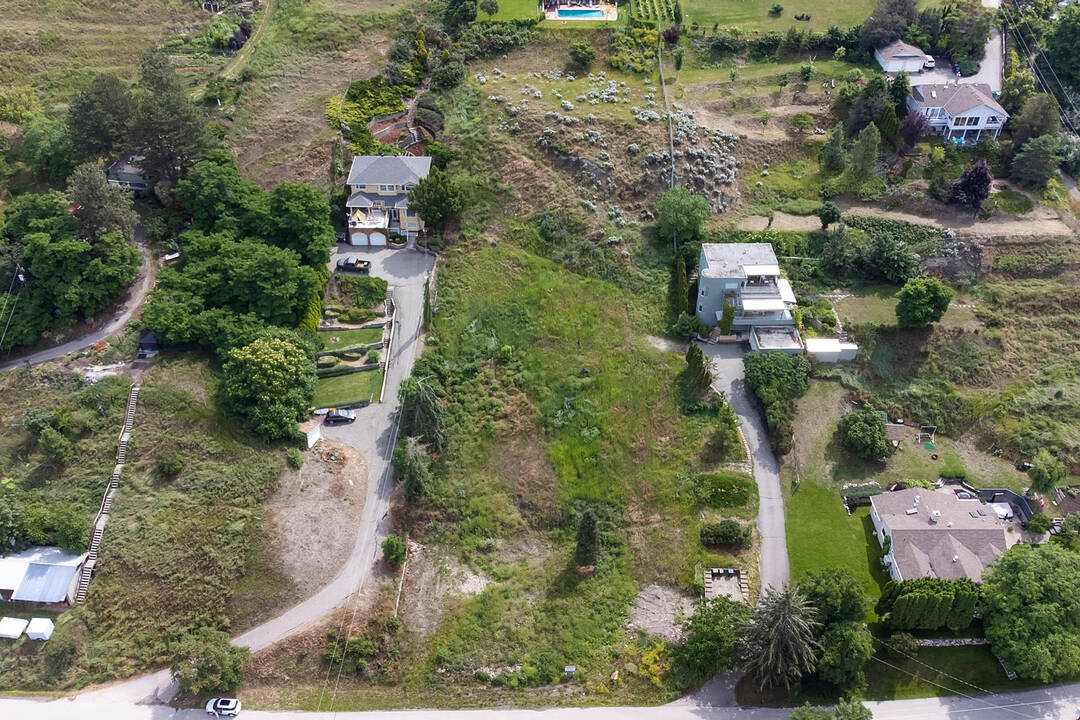 11263 Maddock Avenue, Lake Country, British Columbia