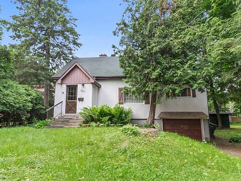 227 Rue Corona, Rosemère