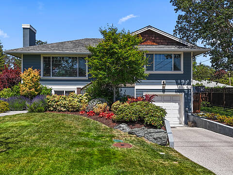2080 Allenby Street, Oak Bay