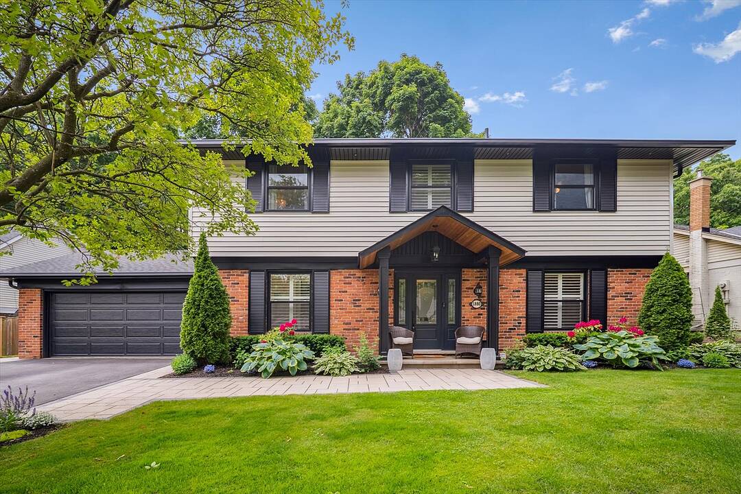 1880 Four Seasons Dr, Burlington, Ontario
