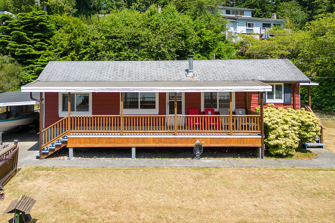 4598 Whitaker Road, Sechelt, British Columbia