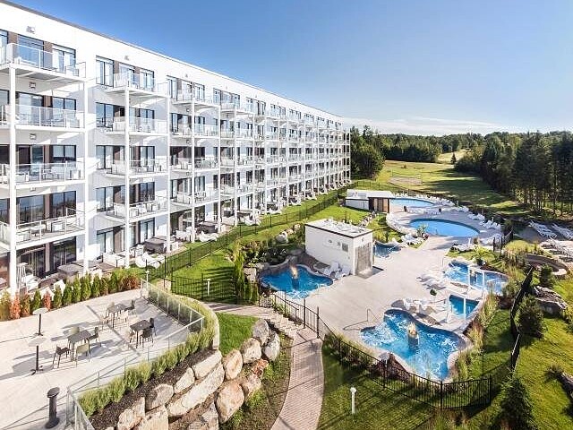 43 Ch. Fridolin-Simard, Apt. 412, Estérel, Québec
