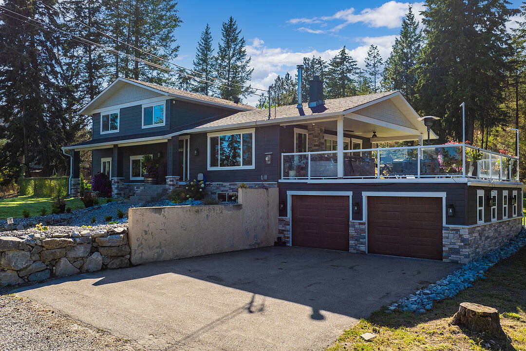 9890 Chase Road, Lake Country, British Columbia