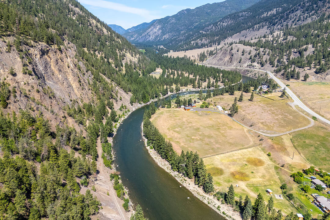 6097 Highway 3, Hedley, British Columbia