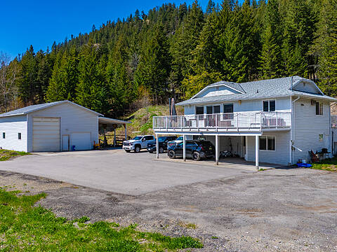 7114 Goshawk Road, Kelowna