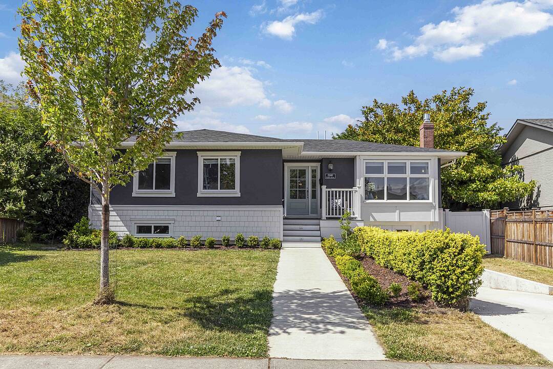 2240 Kinross Avenue, Oak Bay, British Columbia