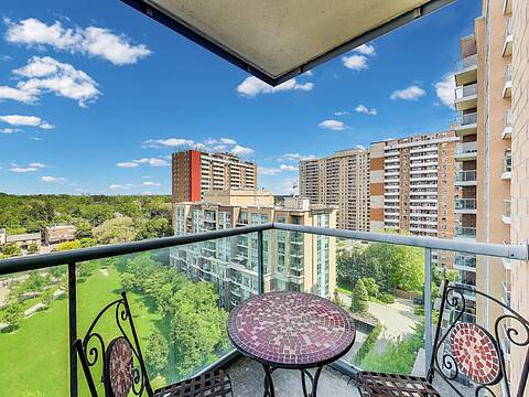 11 Michael Power Pl #1111, Toronto