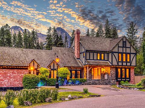 5 Woodside Lane, Canmore