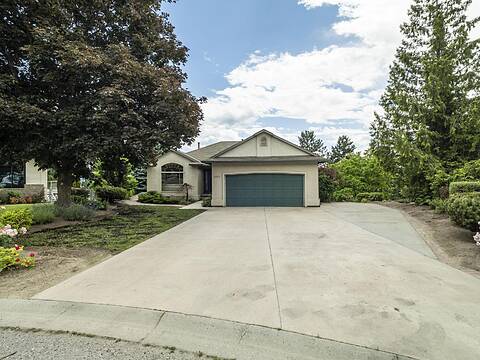 3020 Copper Ridge Court, West Kelowna