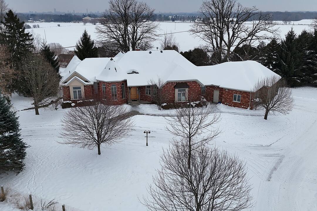 1492 Maple Bend Road, Breslau, Ontario