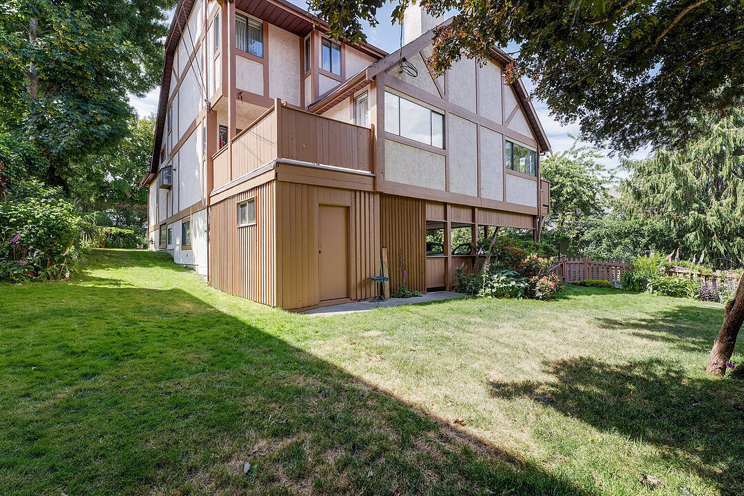 1335 Rudlin Street, Victoria, British Columbia