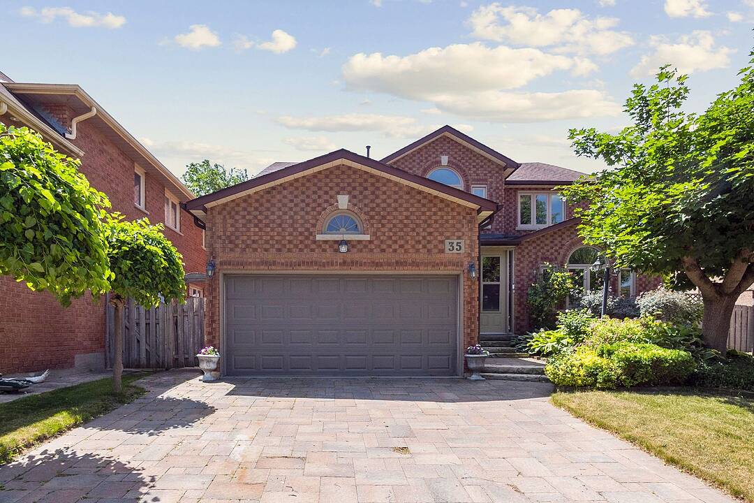 35 Lisa Cres, Richmond Hill, Ontario