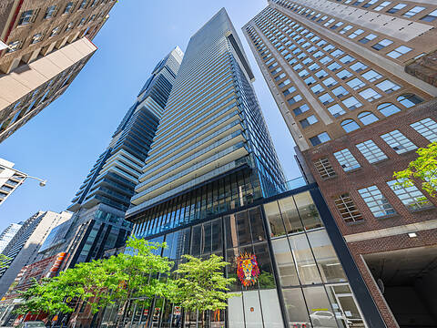 15 Grenville St #4007, Toronto