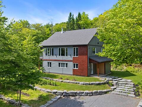 16 Rue du Centre, Sainte-Brigitte-de-Laval