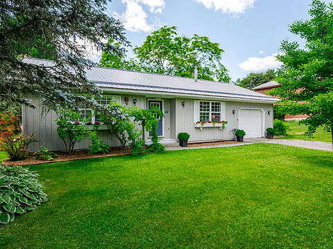 27 West St, Trent Hills