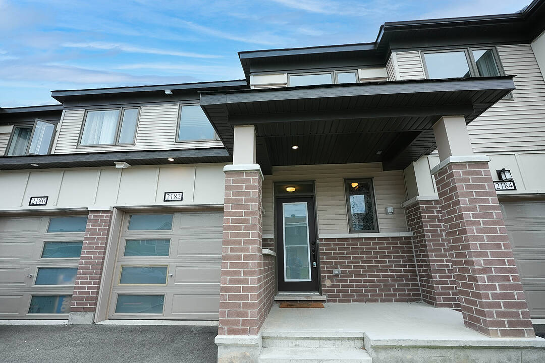 2182 Winsome Terr, Orleans, Ontario