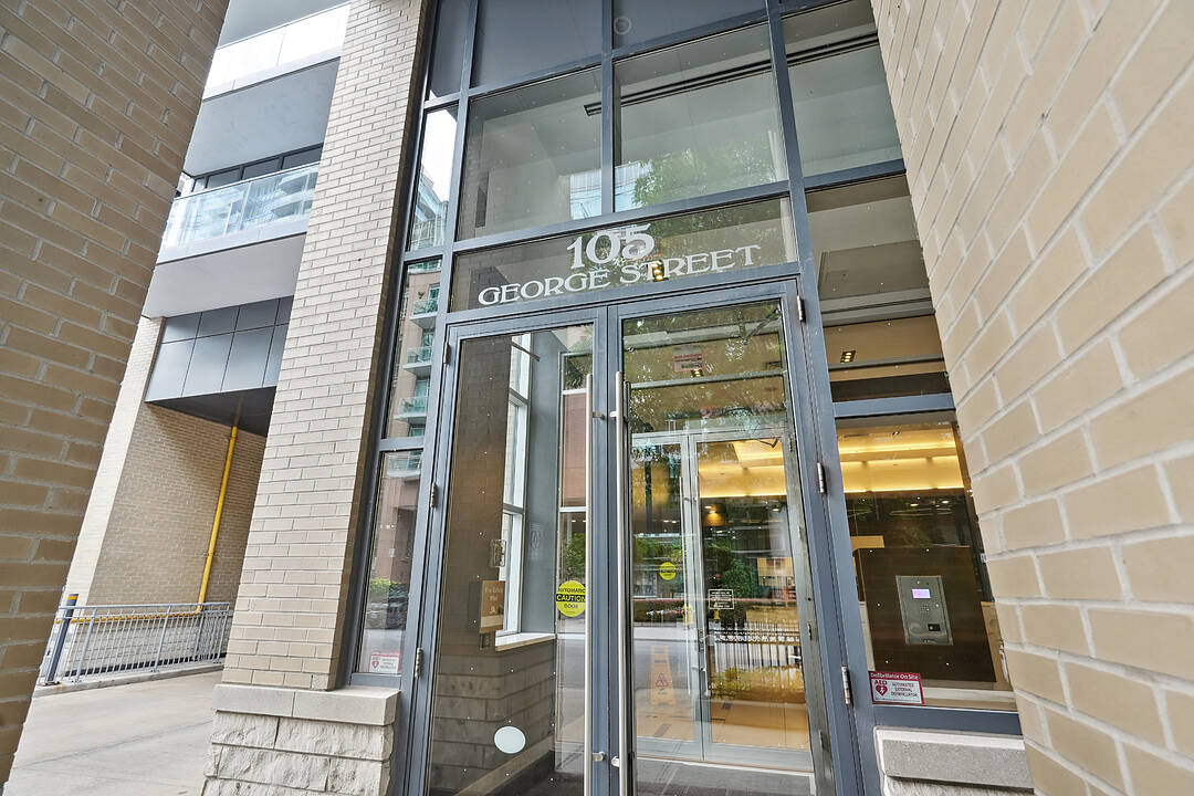 105 George St #903, Toronto, Ontario
