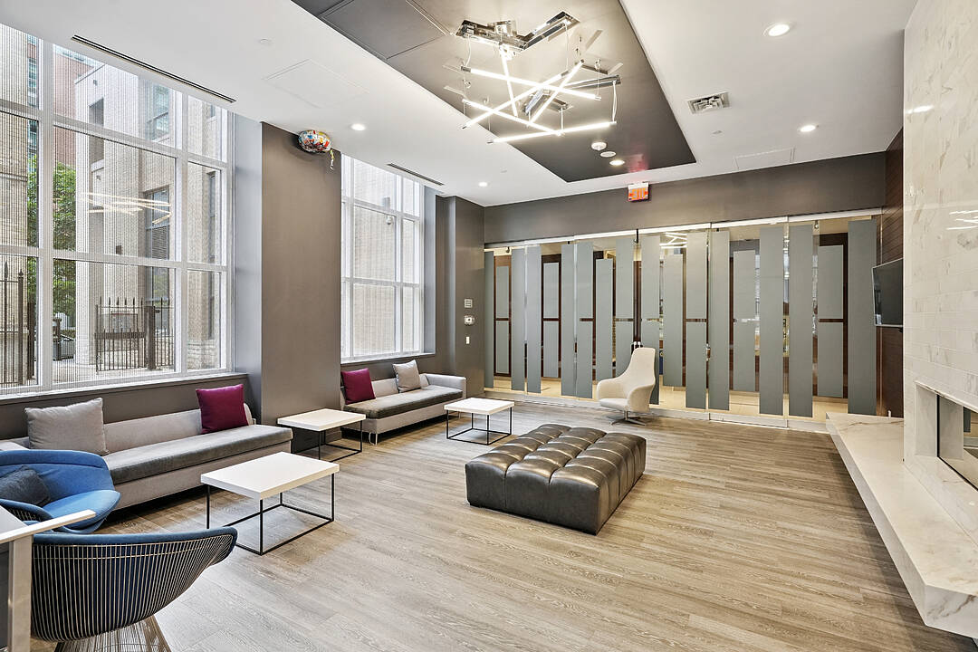 105 George St #903, Toronto, Ontario