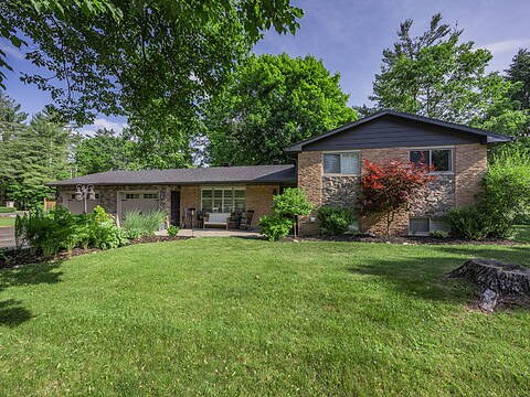 4 Peacher Street, Springwater