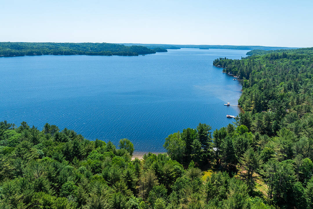 2447 South Portage Rd, Lake of Bays, Ontario