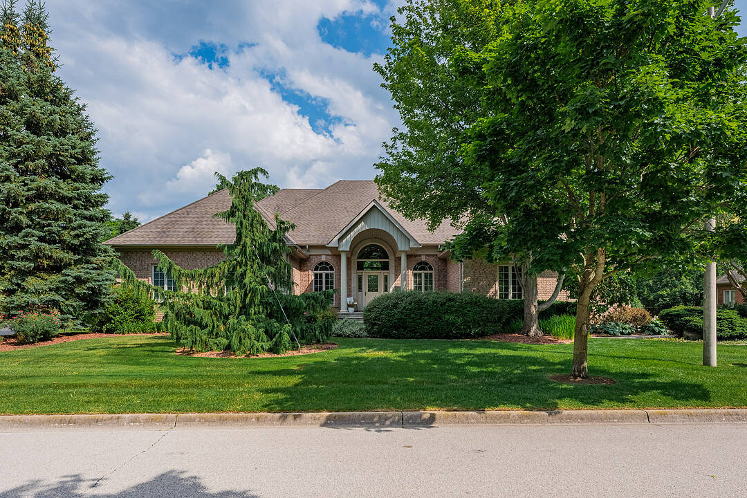 39 Parkshore Pl, Hamilton, Ontario