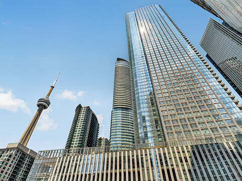 10 York St #2105, Toronto