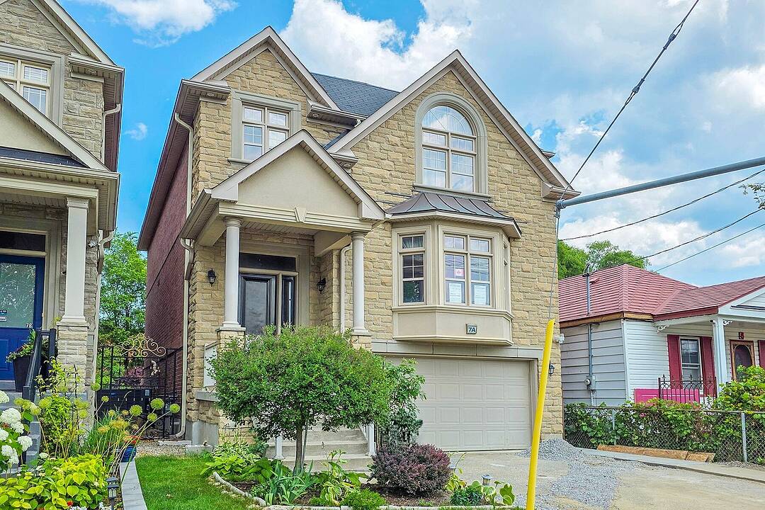 7A Connorvale Ave #LL, Toronto, Ontario